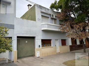 Casa · 210m² · 3 Dormitorios · 2 Cocheras · Casa 3 Dorm. Cochera Doble Barrio Juniors