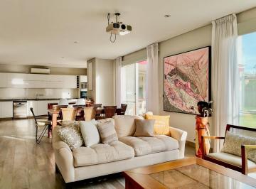 Casa · 427m² · 5 Ambientes · 2 Cocheras · Casa en Aero Country Club