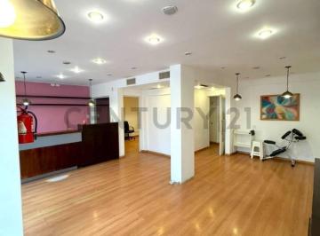 Oficina comercial · 431m² · Propiedad Premium en Pleno Centro de La Ciudad - Venado Tuerto