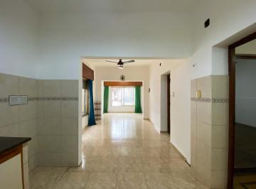 Casa · 100m² · 4 Ambientes · 1 Cochera · Casa en Belgrano