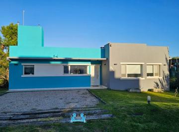 Casa de 4 ambientes, Costa Esmeralda · Casa de 160 m² con 3 Dorm. Venta Costa Esmeralda