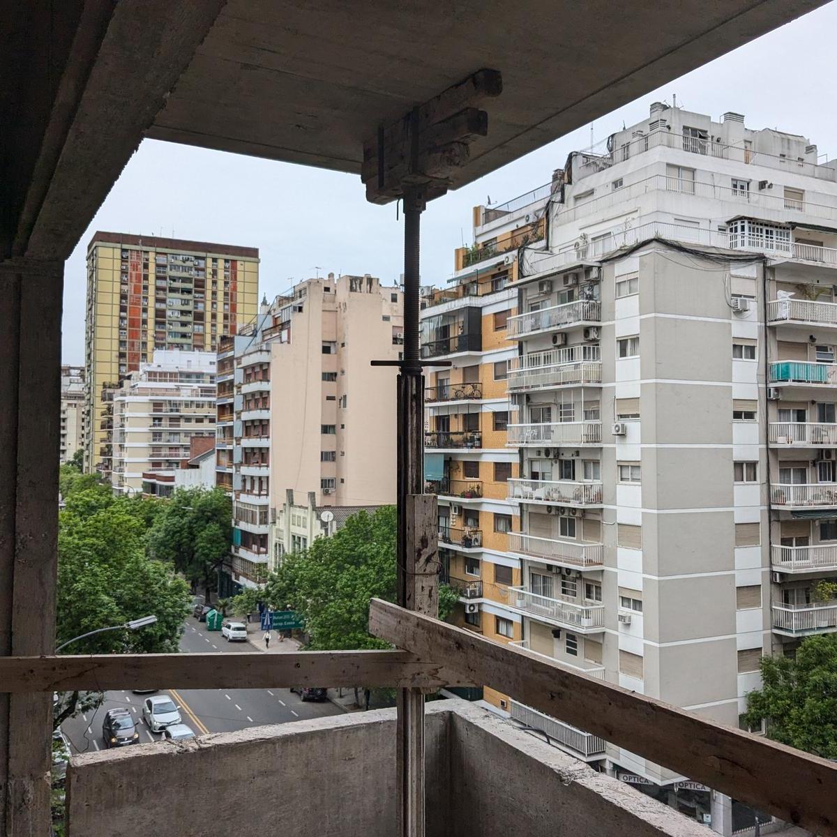 Av. La Plata al 300