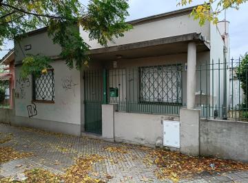 Casa · 80m² · 3 Ambientes · Alquiler de Casa en Lomas de Zamora
