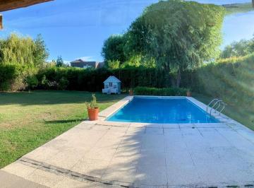 Casa · 202m² · 5 Ambientes · 6 Cocheras · Casa en Venta en Villanueva, Tigre, G. B. a. Zona Norte