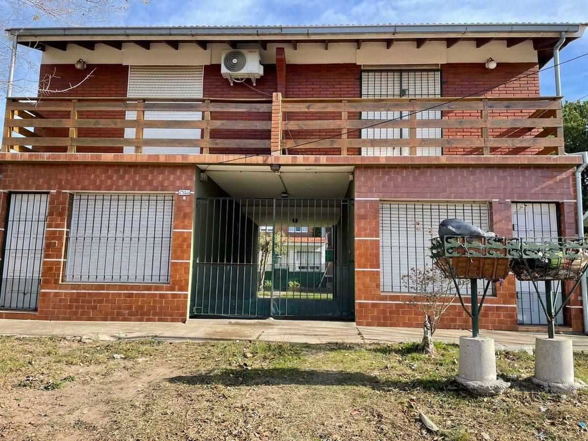 Calle 5 5400