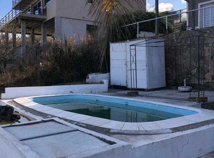 Casa · 200m² · 2 Dormitorios · 1 Cochera