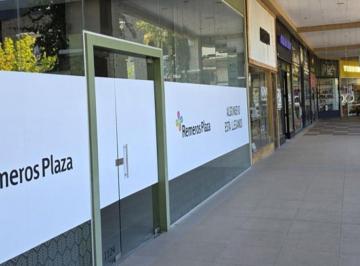 Local comercial , Tigre · Exclusiva Unidad Comercial en Remeros Plaza | Ubicación Estratégica