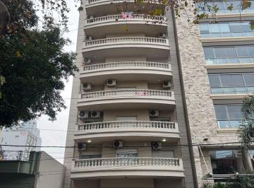 Departamento de 2 ambientes, Lanús · Espectacular Semi - Piso de 2 Ambientes con Cochera y Baulera en El Corazón de Lanusita