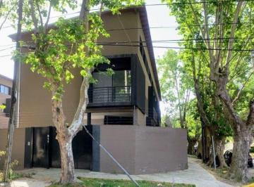 Casa · 120m² · 3 Ambientes · 1 Cochera · Casa en Venta en Tigre, G. B. a. Zona Norte, Argentina