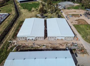 Depósito · 1900m² · 1 Ambiente · Alquiler - Depósito - Trujui - Parque Industrial Franco del Oeste - 1900 m²