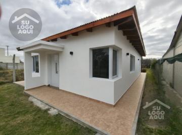 Casa · 90m² · 4 Ambientes · Casa en Daireaux - Sarmiento 1350