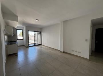Departamento · 53m² · 3 Ambientes · 1 Cochera · Departamento en Alquiler de 3 Ambientes y Cochera con Balcón en Lanús