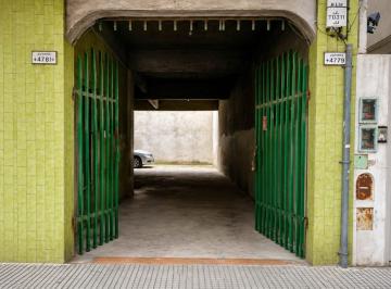 Garage · 15m² · Venta Cochera Villa Pueyrredon Techada Zona Comercial