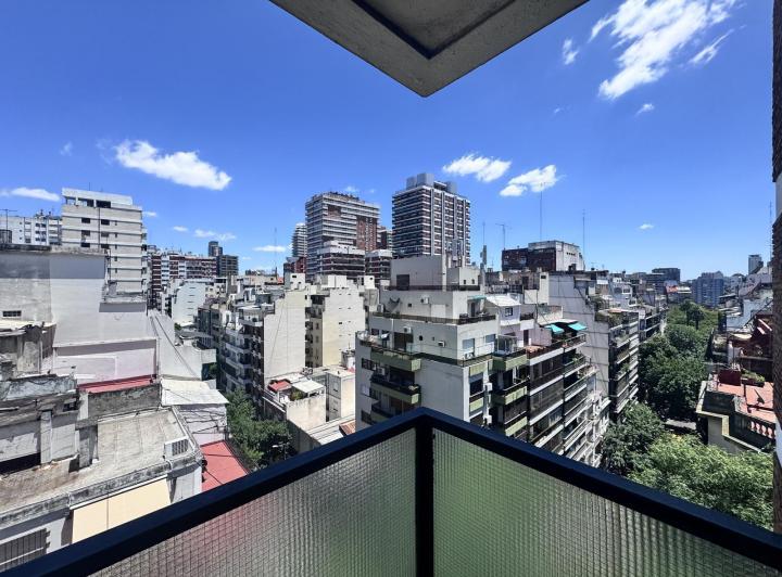 Departamento 2 Amb en Alquiler en Barrio Norte. Piso Alto