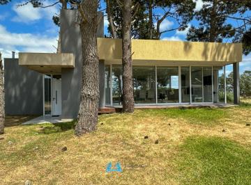 Casa de 4 ambientes, Costa Esmeralda · Casa con 151 m² con 3 Dorm. Venta Costa Esmeralda - Nuevo Valor!