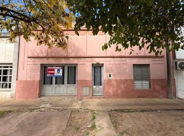 Casa · 87m² · 4 Ambientes · 1 Cochera · Casa en Barrio 9 de Julio