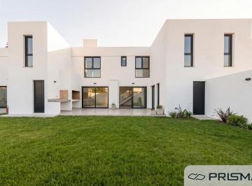 Casa de 6 ambientes, Córdoba · Casa - 3 Dorm. - San Guillermo