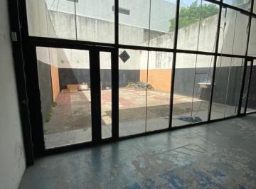 Local comercial · 400m² · Local - Deposito en Alquiler