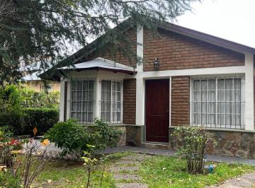 Casa · 50m² · 2 Ambientes · 1 Cochera · Se Alquila Casa en Las Chacras