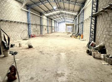 Bodega-Galpón · 520m² · Deposito en Alquiler