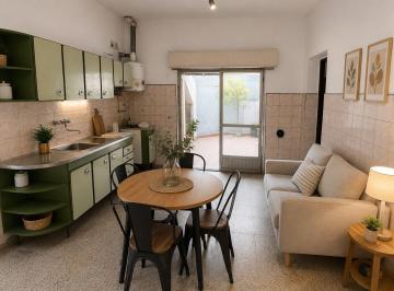 PH · 60m² · 3 Ambientes · Alquiler PH Tres Ambientes con Patio Sin Expensas