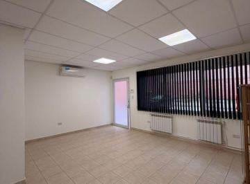 Oficina comercial de 1 ambiente, Neuquén · Moderna Oficina - Muy Segura con Cochera