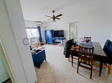 Departamento · 81m² · 4 Ambientes · Excelente Departamento 4 Ambientes en Flores Norte