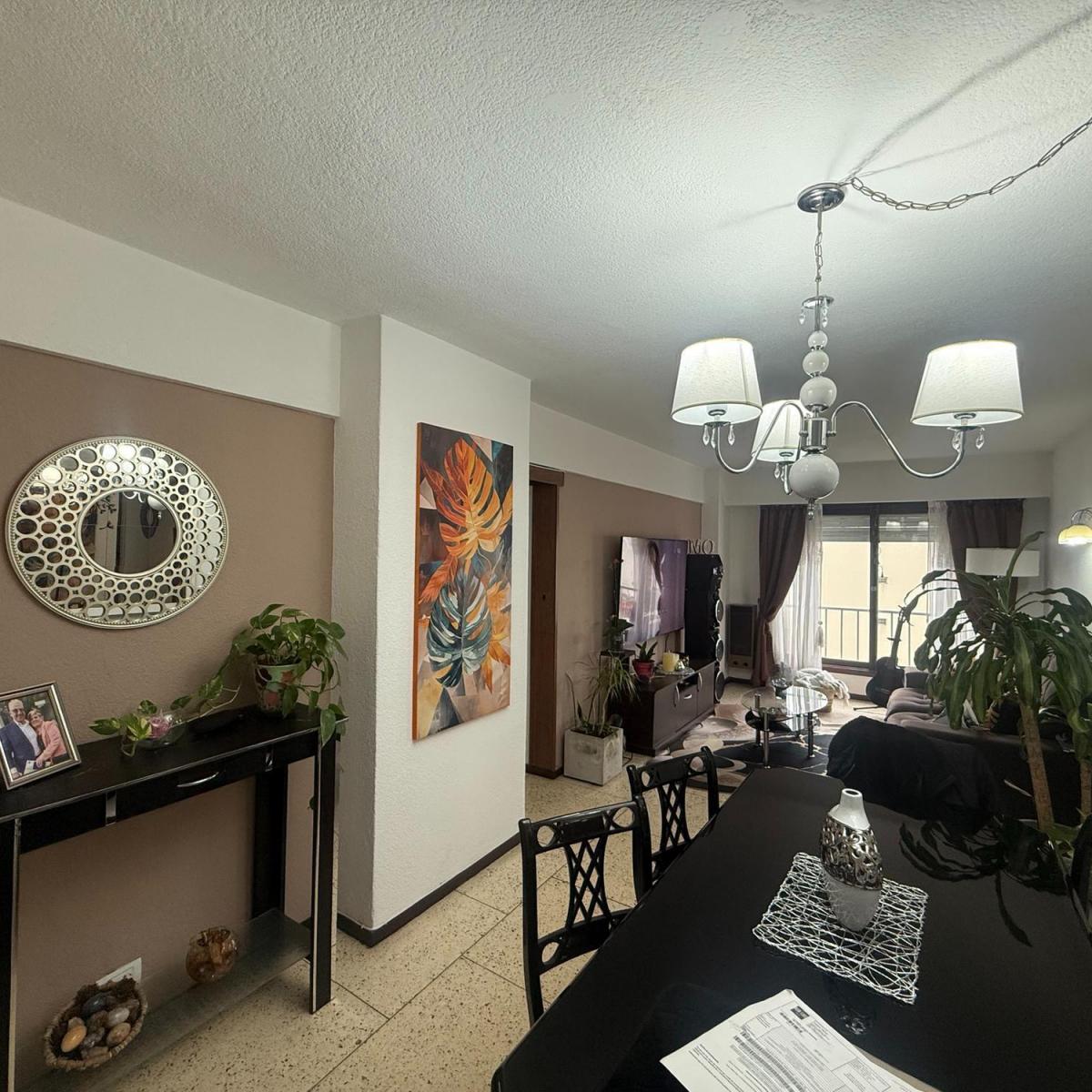 Departamento 3 ambientes reciclado en venta – Zona Centro