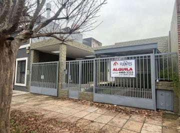 Casa de 4 ambientes, Morón · En Alquiler - Casa 4 Ambientes Haedo Sur
