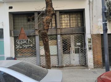 Local comercial · 260m² · 2 Ambientes · Local en Venta - 3 Baños - 240 m - Monserrat