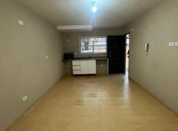 Departamento de 1 ambiente, Morón · Alquiler - Monoambiente en Planta Baja con Cochera, Ubicado en Una Excelente Zona de Morón Sur