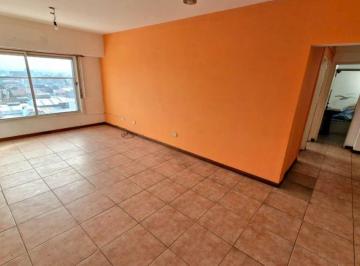 Departamento de 3 ambientes, Lanús · Departamento 3 Ambientes - Excelente Ubicacion