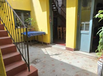 PH · 85m² · 5 Ambientes · Olivera 163: PH 5amb. Patio Terraza