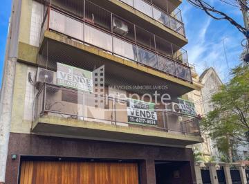 Departamento de 5 ambientes, Belgrano · Departamento 5 Ambientes Balcon Patio Cochera Cubierta Palier Privado Ascensor Belgrano R