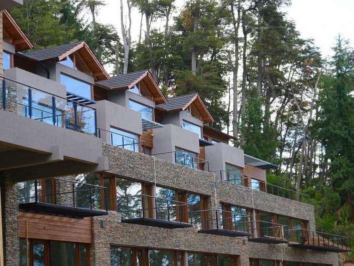 Desarrollo vertical · Dos Lagos Villas & Marinas