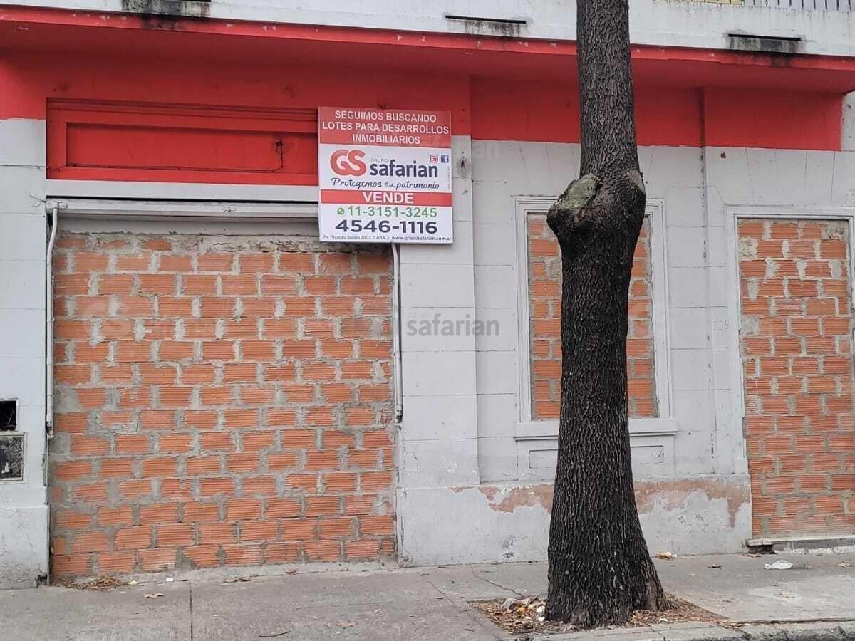24 de noviembre 200,  Balvanera, Capital Federal