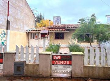 Casa · 250m² · 3 Ambientes · 2 Cocheras · Oportunidad!, Venta en Block de 2 Casas + Dpto, Gas Natural.