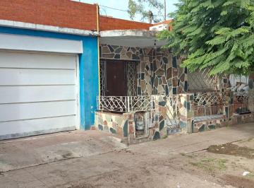 Casa · 115m² · 4 Ambientes · 1 Cochera · Venta Casa 4 Amb Patio San Miguel Apta Credito