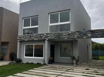 Casa de 5 ambientes, San Miguel · Casa en Venta en Barrio Bs As Village