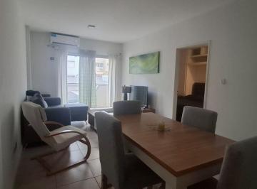 Departamento · 43m² · 2 Ambientes · 1 Cochera · Alquiler 2 Amb C/balcón, Baulera, Garaje V. Urquiza