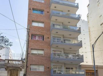 Departamento · 65m² · 3 Ambientes · Departamento - Frente Al Parque Chacabuco - 3 Ambientes - Muy Luminoso