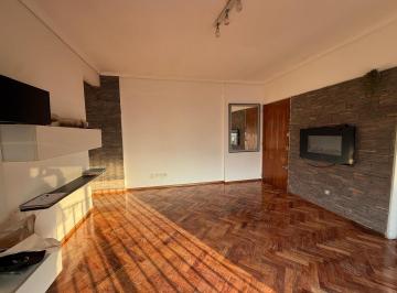 Departamento · 62m² · 3 Ambientes · 1 Cochera · Venta con Renta Depto de 3 Amb C Espacio Guarda Coche.