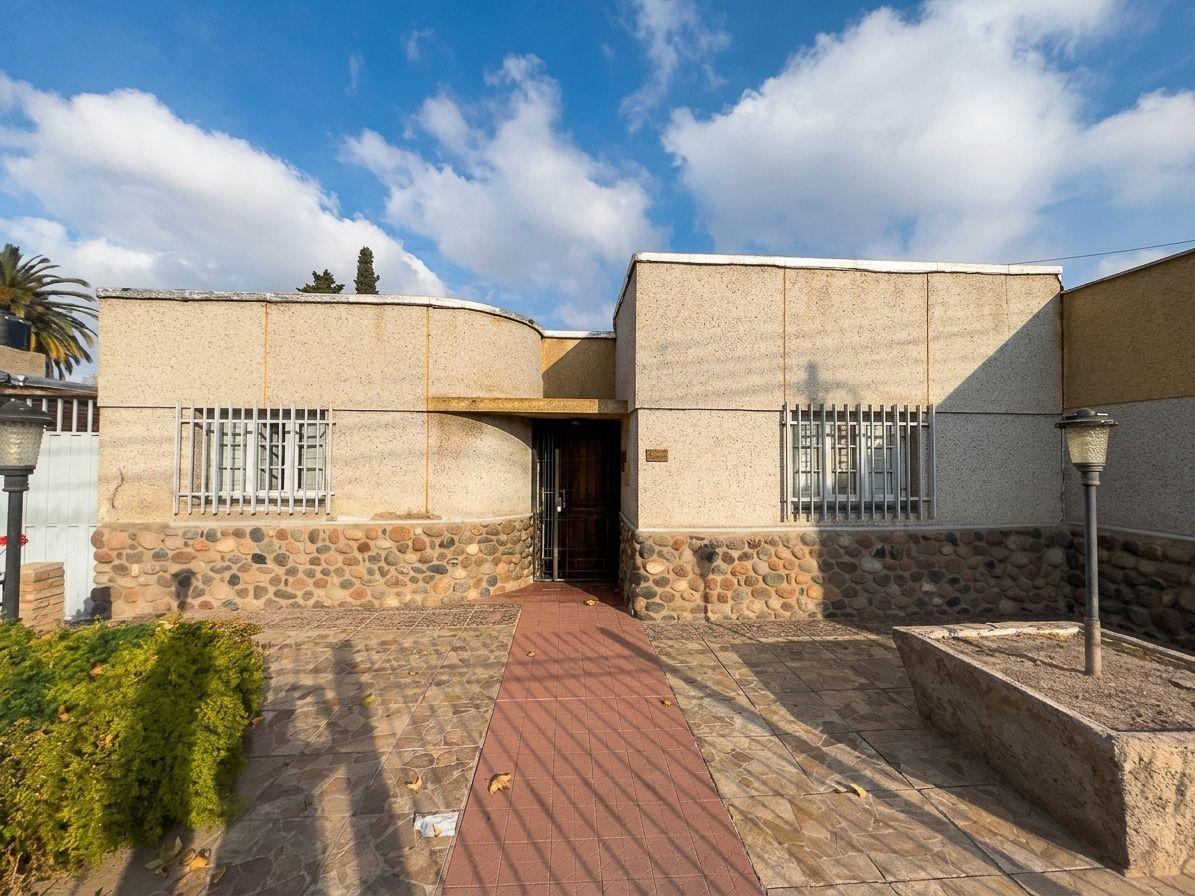 Mathus Hoyos 3227, Bermejo, Guaymallén
