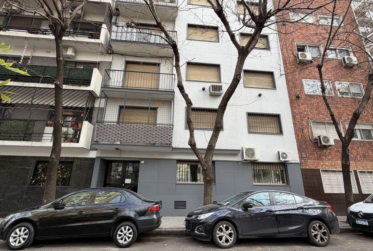 FLORES, VENANCIO, GRAL. 500. Entre Acoyte y Hidalgo