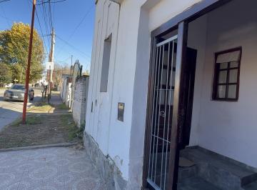 Casa · 132m² · 2 Dormitorios · Casa en Venta en Santa Maria con Pileta a m de Ruta 38