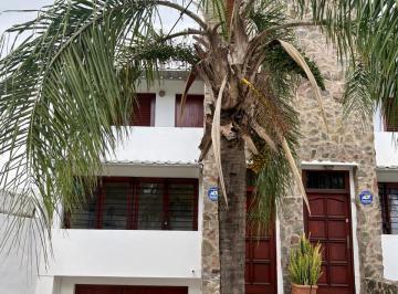 Casa de 3 ambientes, Córdoba · Dueño Alquila Exc. Duplex en El Corazón del Cerro de Las Rosas.
