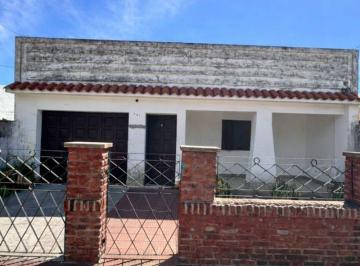 Casa · 157m² · 6 Ambientes · 1 Cochera · Casa en Venta en Goya Corrientes - Apta Crédito