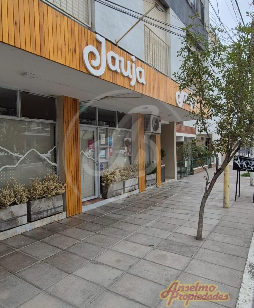 Avenida Roca 900