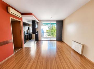Departamento · 46m² · 2 Ambientes · 2 Ambientes con Balcón Al Frente, Vestidor y Amenities en Caballito. Super Luminoso.