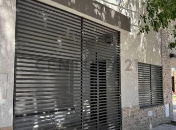 PH · 95m² · 4 Ambientes · 1 Cochera · Casa en Venta a m del Parque de Venado Tuerto